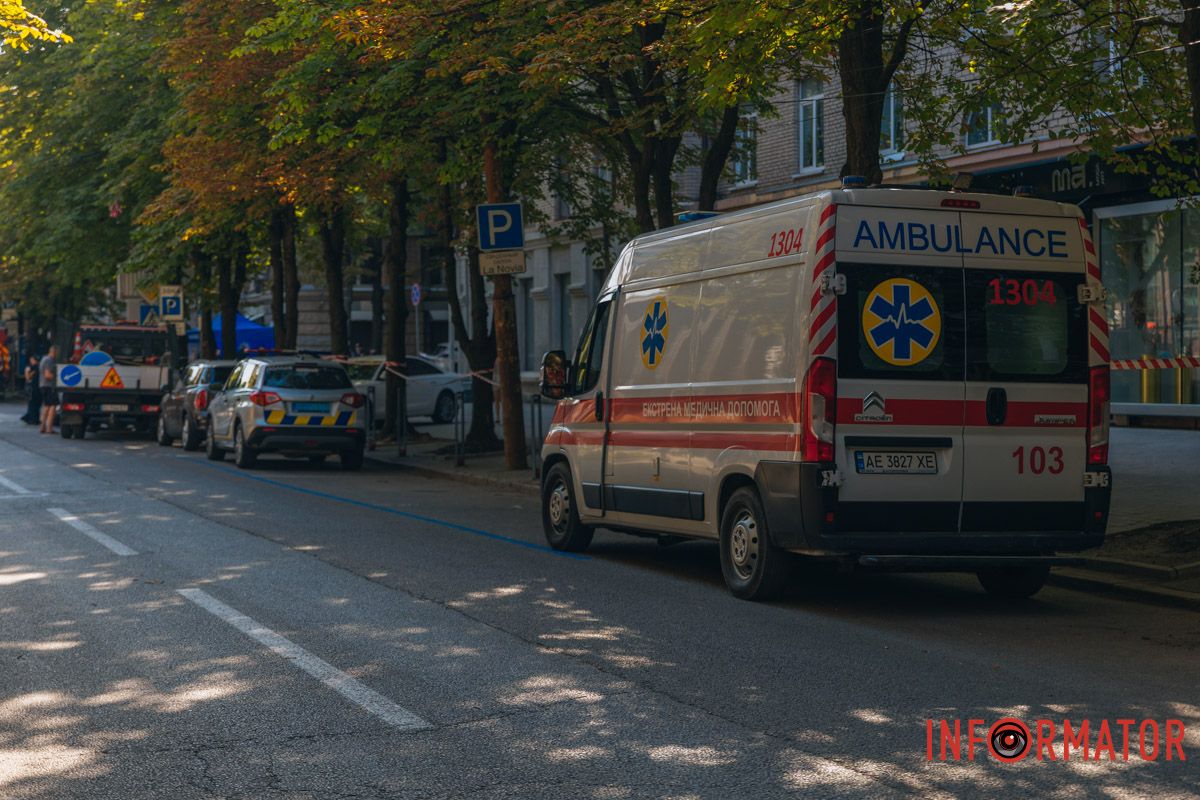 Усі служби на місці Знищені авто, потрощений 26-поверховий ЖК: як виглядають місця «прильотів» 26 липня у Дніпрі 32