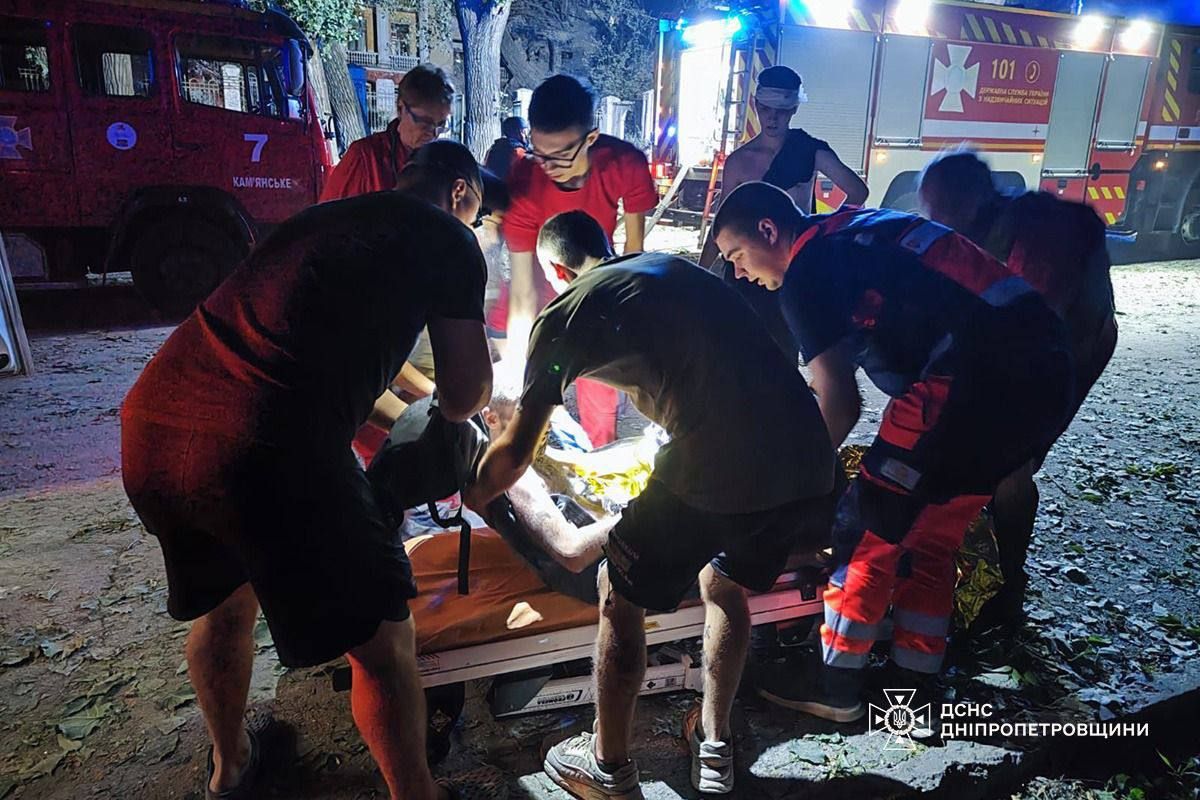 «Її звали Діана, їй було всього лиш 23 роки»: Володимир Зеленський сповістив про збільшення кількості загиблих через атаку по Кам’янському 2