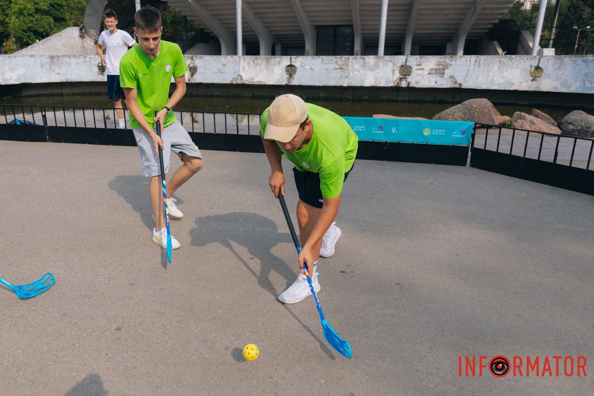В межах програми ментального здоров'я “Ти як?” Олени Зеленської: у парку Глоби у Дніпрі проходить спортивно-оздоровчий захід 10