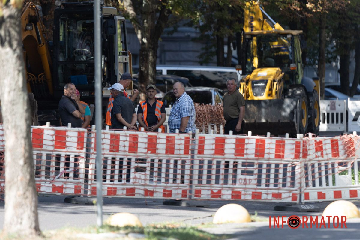 Комунальники працюють Комунальники працюють