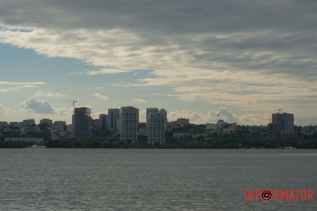 Вечер, как недопетая песня