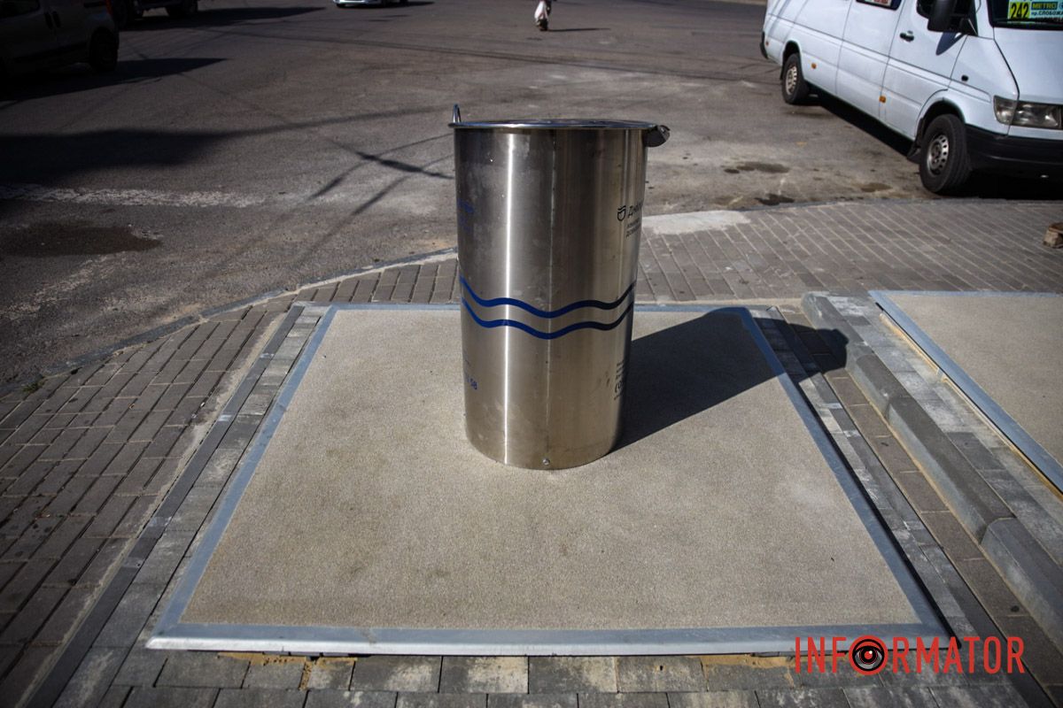 У центрі Дніпра з’явились підземні сміттєві контейнери: скільки це коштувало місту 1