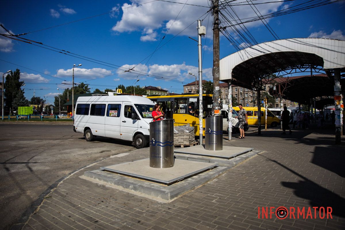 У центрі Дніпра з’явились підземні сміттєві контейнери: скільки це коштувало місту 10