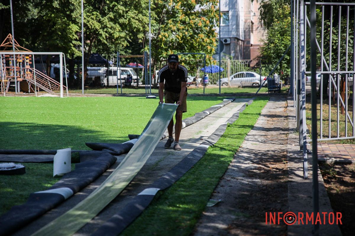 В тендере участвовал всего один участник Ремонт более 3 миллионов: в Днепре в сквере Янгеля в период войны обновляют футбольное поле 12