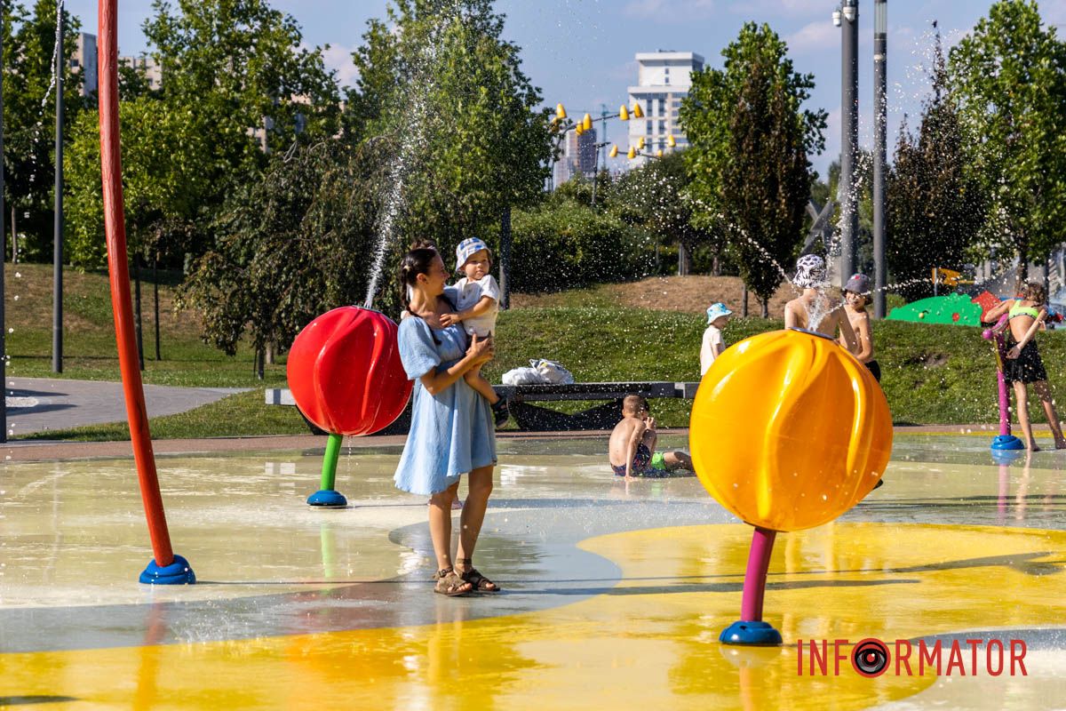 Станом на 6 серпня фонтан знову працює та дарує радість малечі Станом на 6 серпня фонтан знову працює та дарує радість малечі
