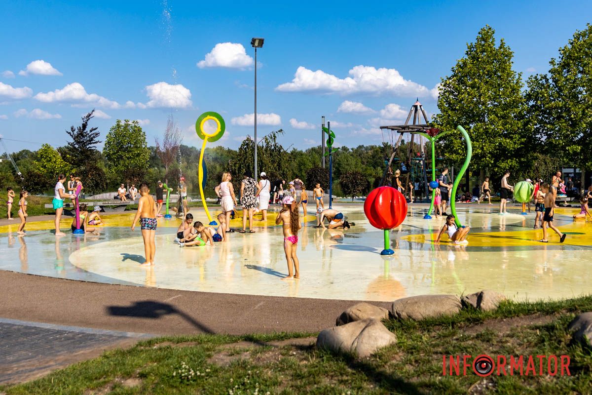 Посмішки на обличчях дітей Посмішки на обличчях дітей