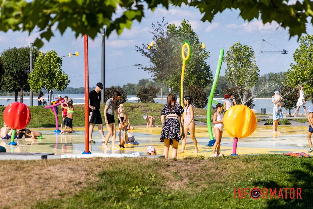 Освіжаюча прохолода від фонтанів Освіжаюча прохолода від фонтанів