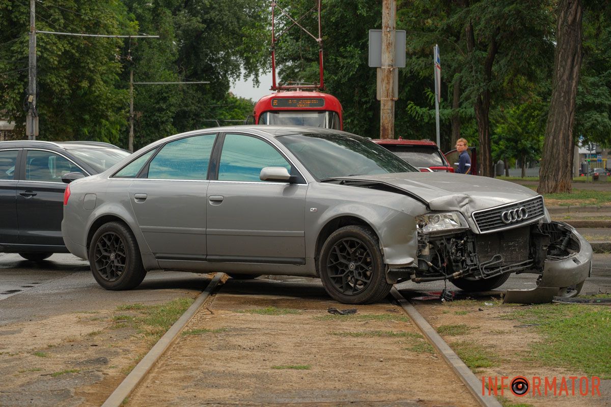 Шлях для електротранспорту перекритий Шлях для електротранспорту перекритий