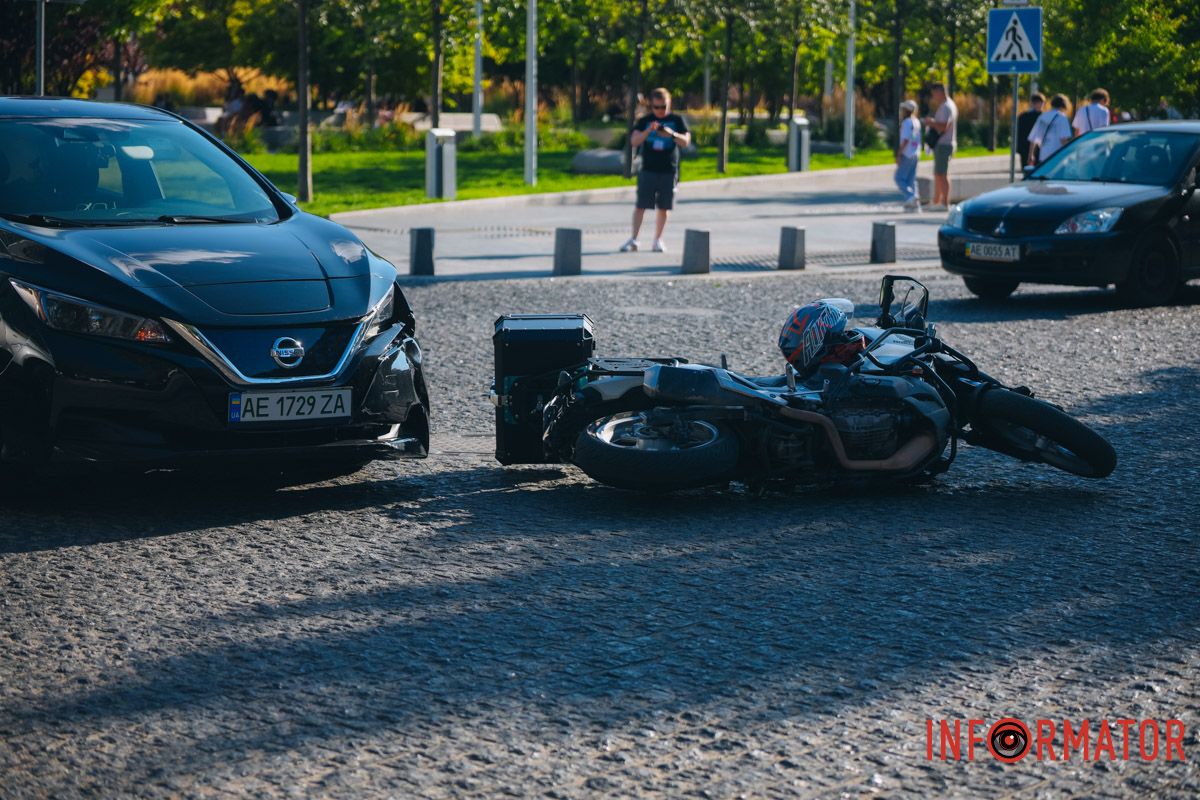 Рух на цій ділянці ускладнено Рух на цій ділянці ускладнено