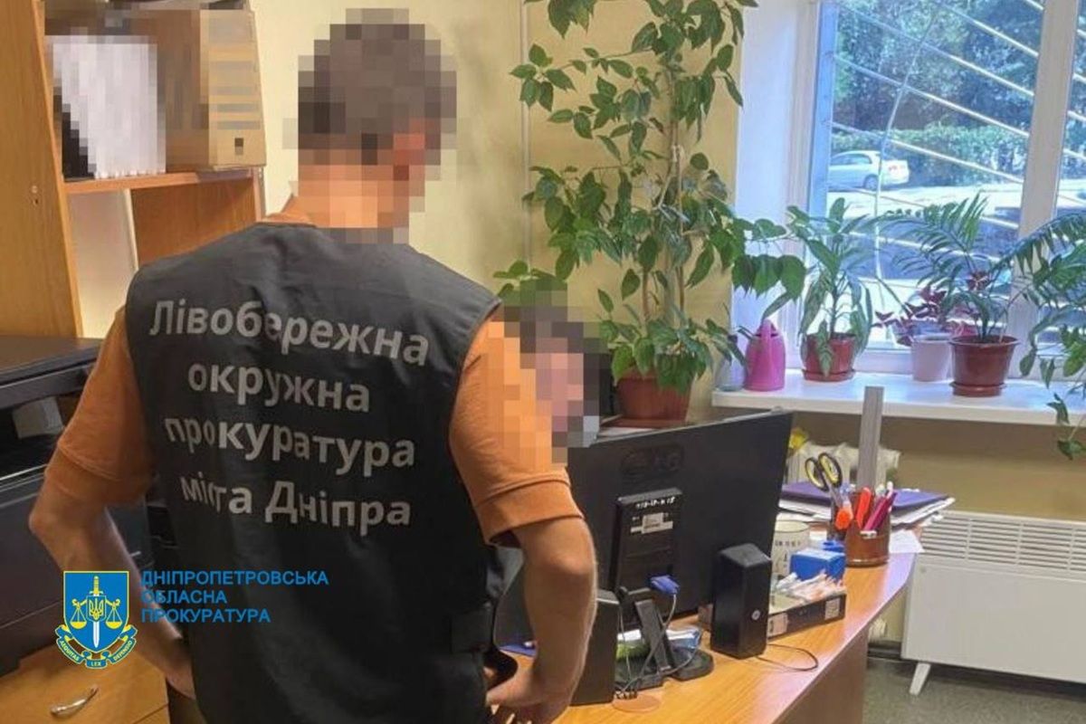 У Дніпропетровській області посадовці “Укрзалізниці” розікрали понад 6 мільйонів гривень 3