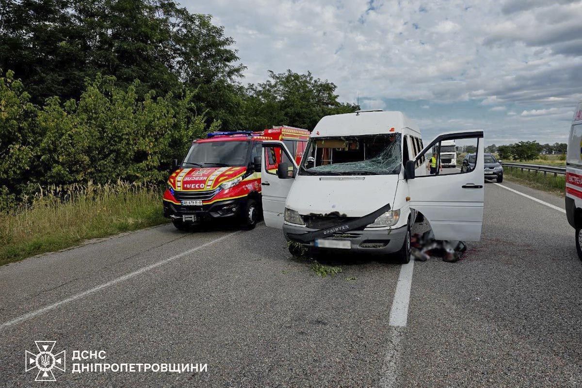 У п'ятницю, 15 серпня, росіяни вдарили двома ракетами по Дніпровському району