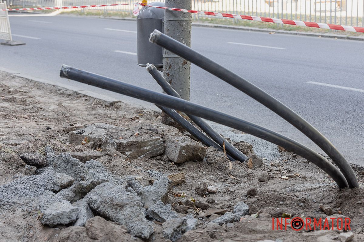 торчащие провода