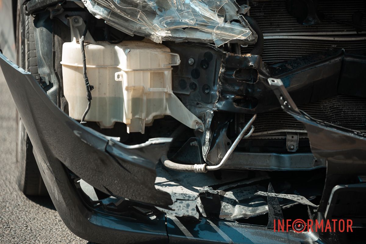 Деталі видно ззовні