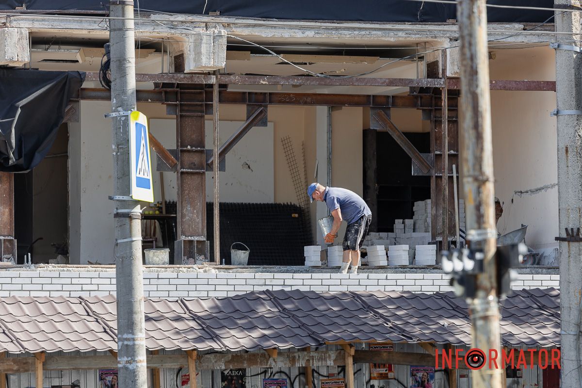 В Днепре продолжается капитальный ремонт общежития №2, едва не ушедшего под землю в 2019 году 13