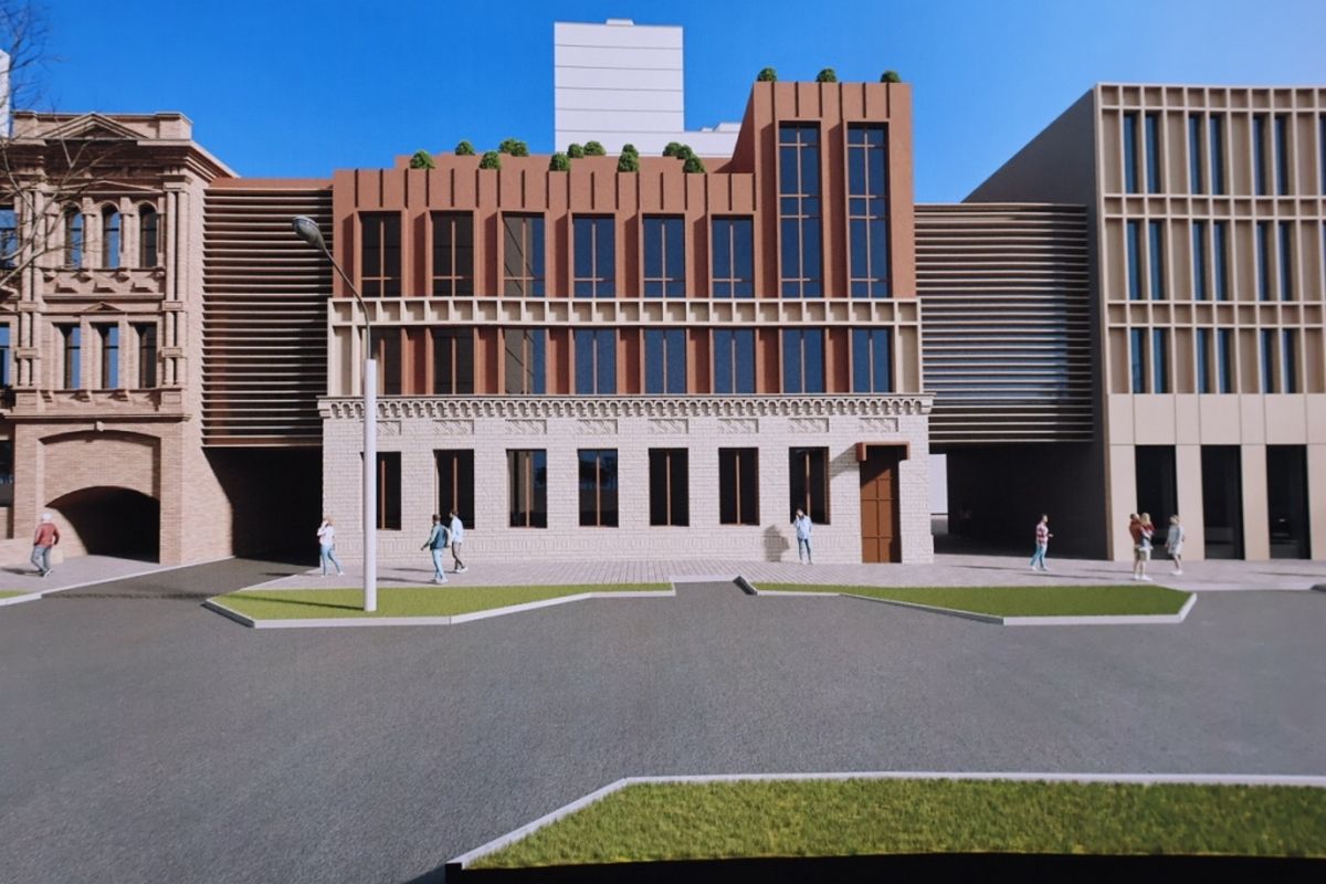 В центре Днепра хотят разобрать и сместить на 4 метра фасад исторического дома.