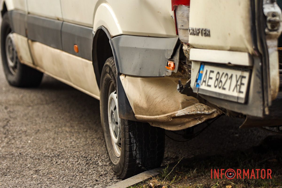 Пошкодження мікроавтобуса Пошкодження мікроавтобуса