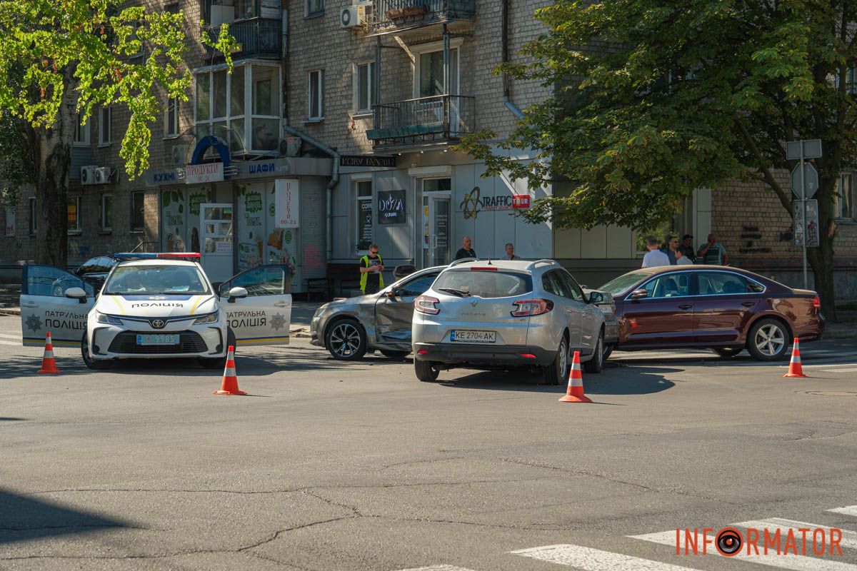 У вівторок, 19 серпня, на перехресті вулиць Ярослава Мудрого та Половицької сталася аварія