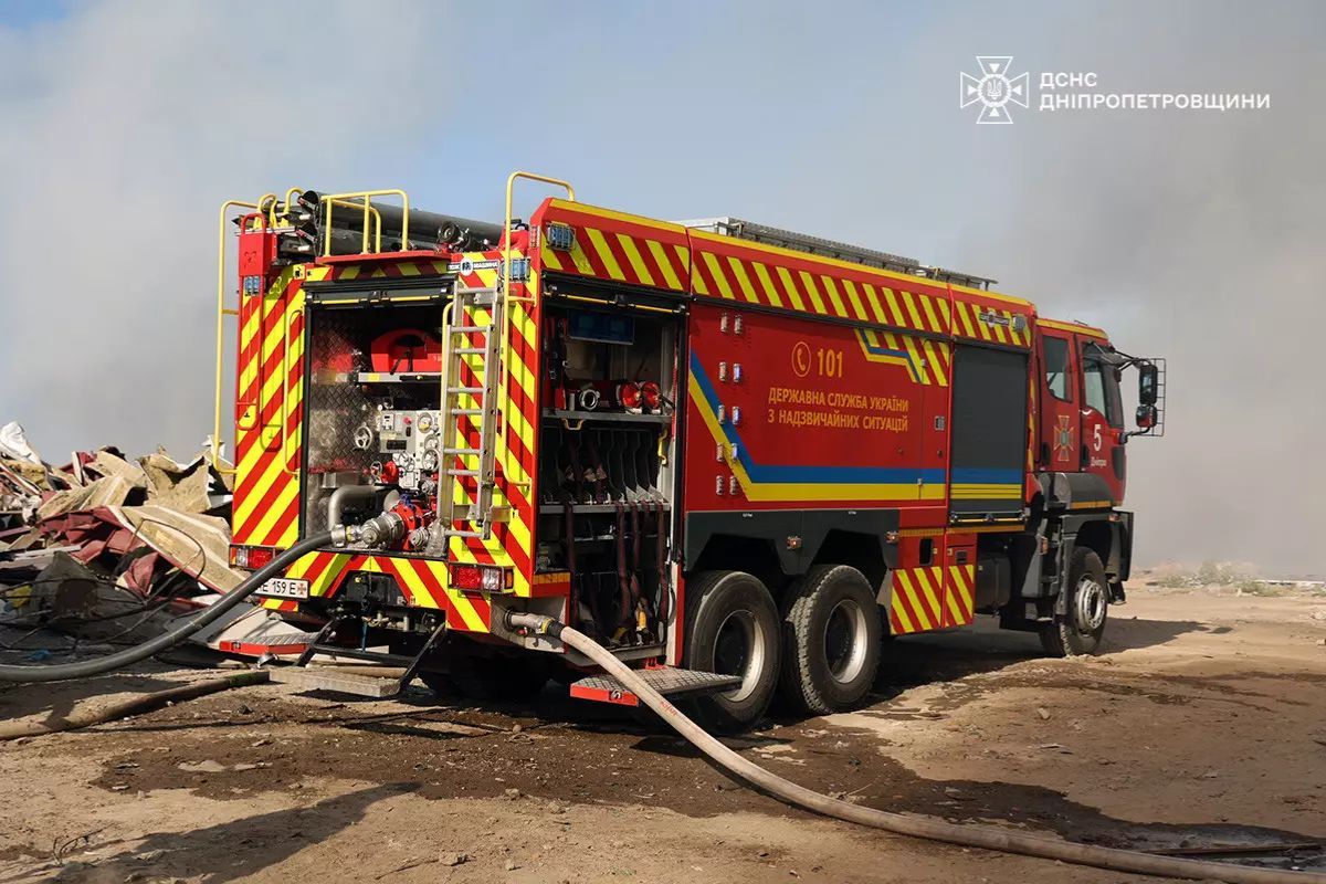 За межами села Дорога загорілося сміття на відкритій території За межами села Дорога загорілося сміття на відкритій території