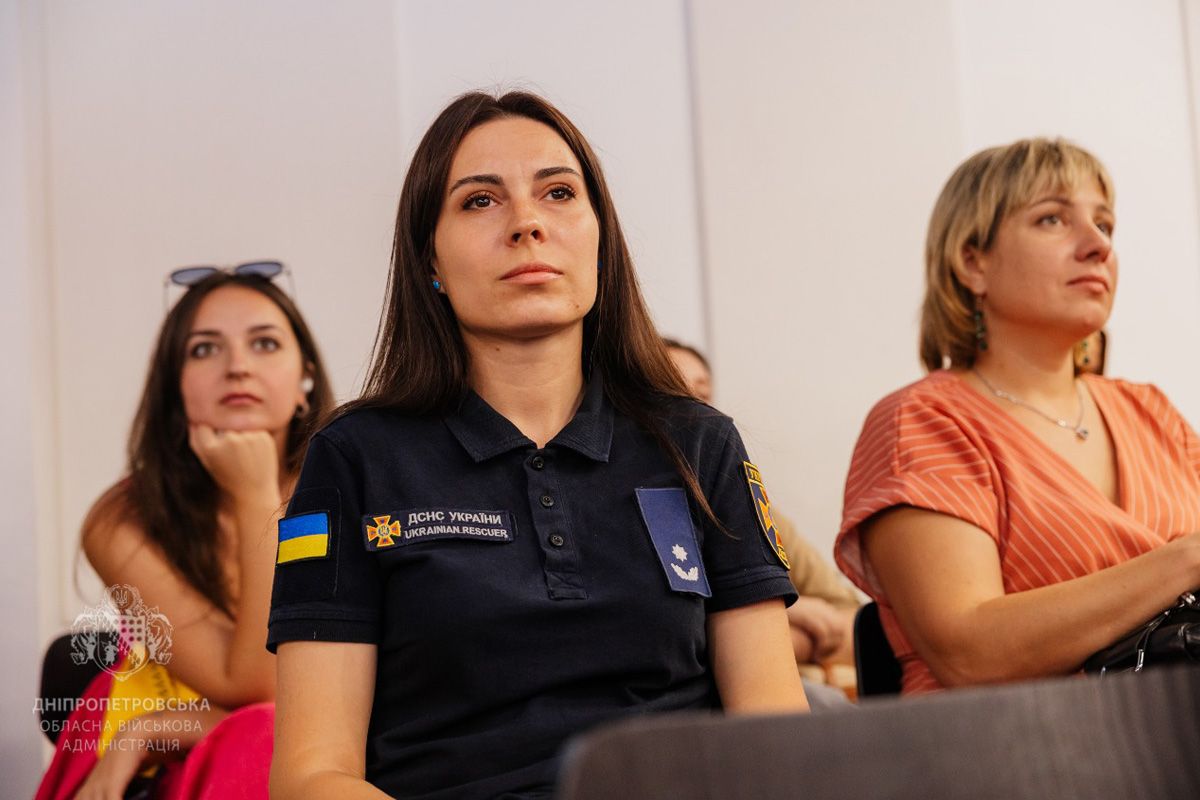 Слова, що єднають: у Дніпрі говорили про безбар’єрні комунікації 16