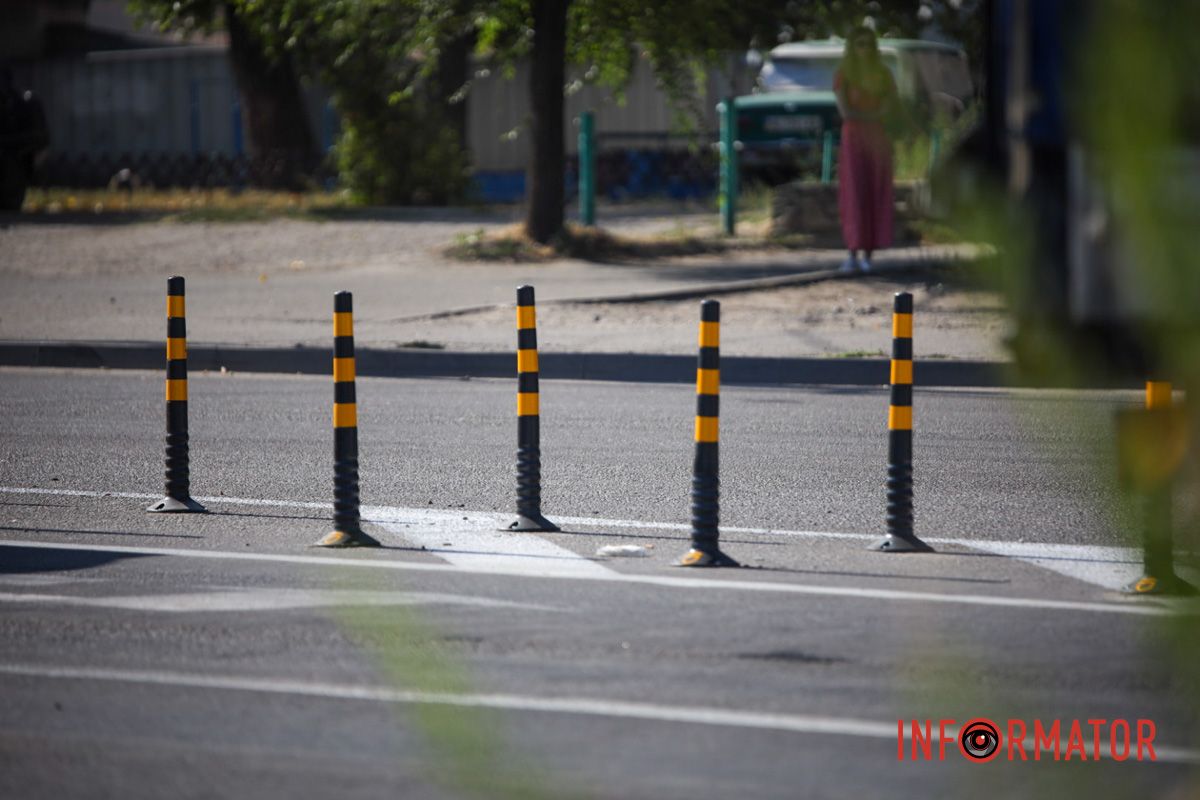 Установили новые знаки и нанесли разметку: в Днепре перекресток на проспектах Слобожанском и Александра Поля сделали безопаснее 10