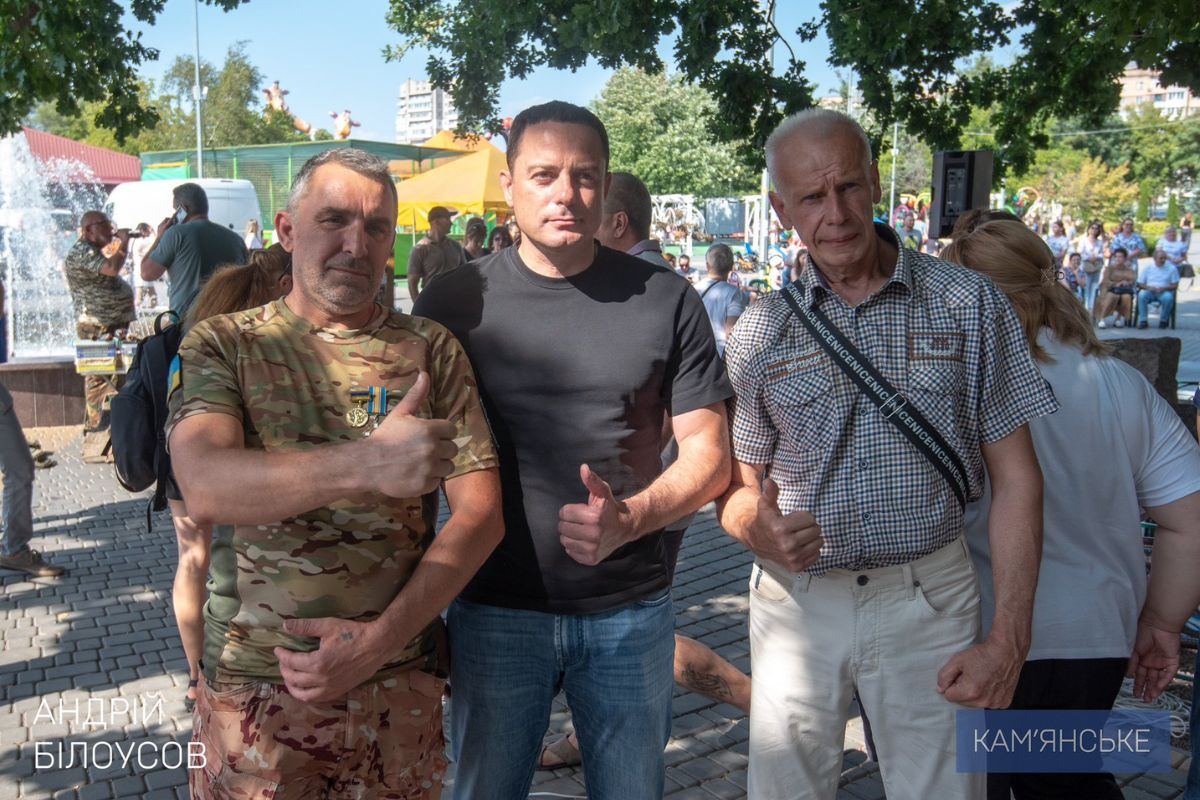 Также были специальные локации для детей и взрослых, мастер классы, ярмарка хенд-мейда, полевая кухня и многие другие интересные активности. Также были специальные локации для детей и взрослых, мастер классы, ярмарка хенд-мейда, полевая кухня и многие другие интересные активности.