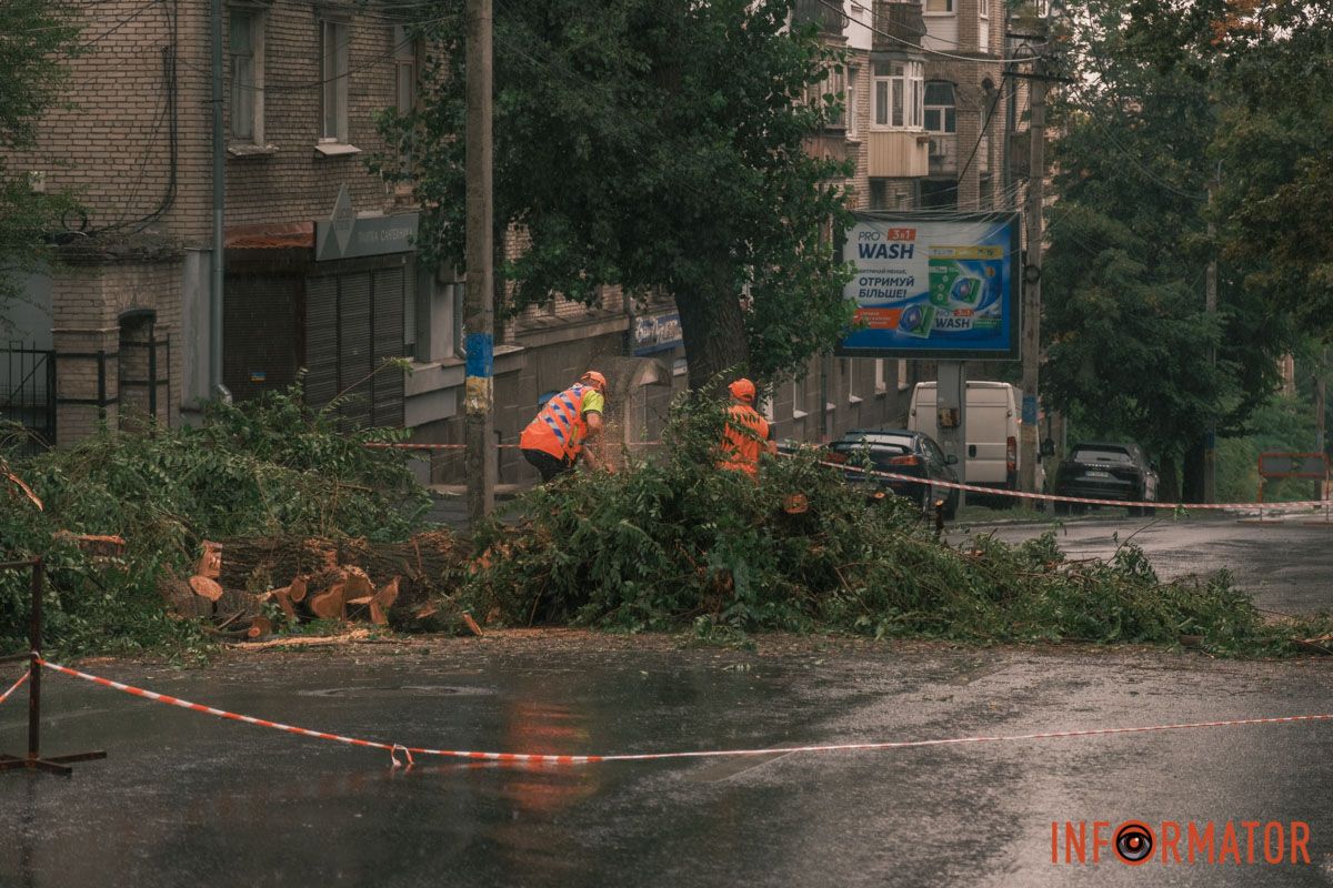 23 серпня у Дніпрі перекрили частину вулиці Січових Стрільців 23 серпня у Дніпрі перекрили частину вулиці Січових Стрільців