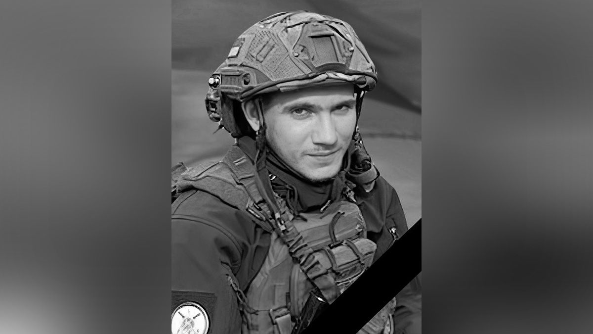 У Кам’янському попрощаються з полеглим 30-річним воїном Олександром Бауліним
