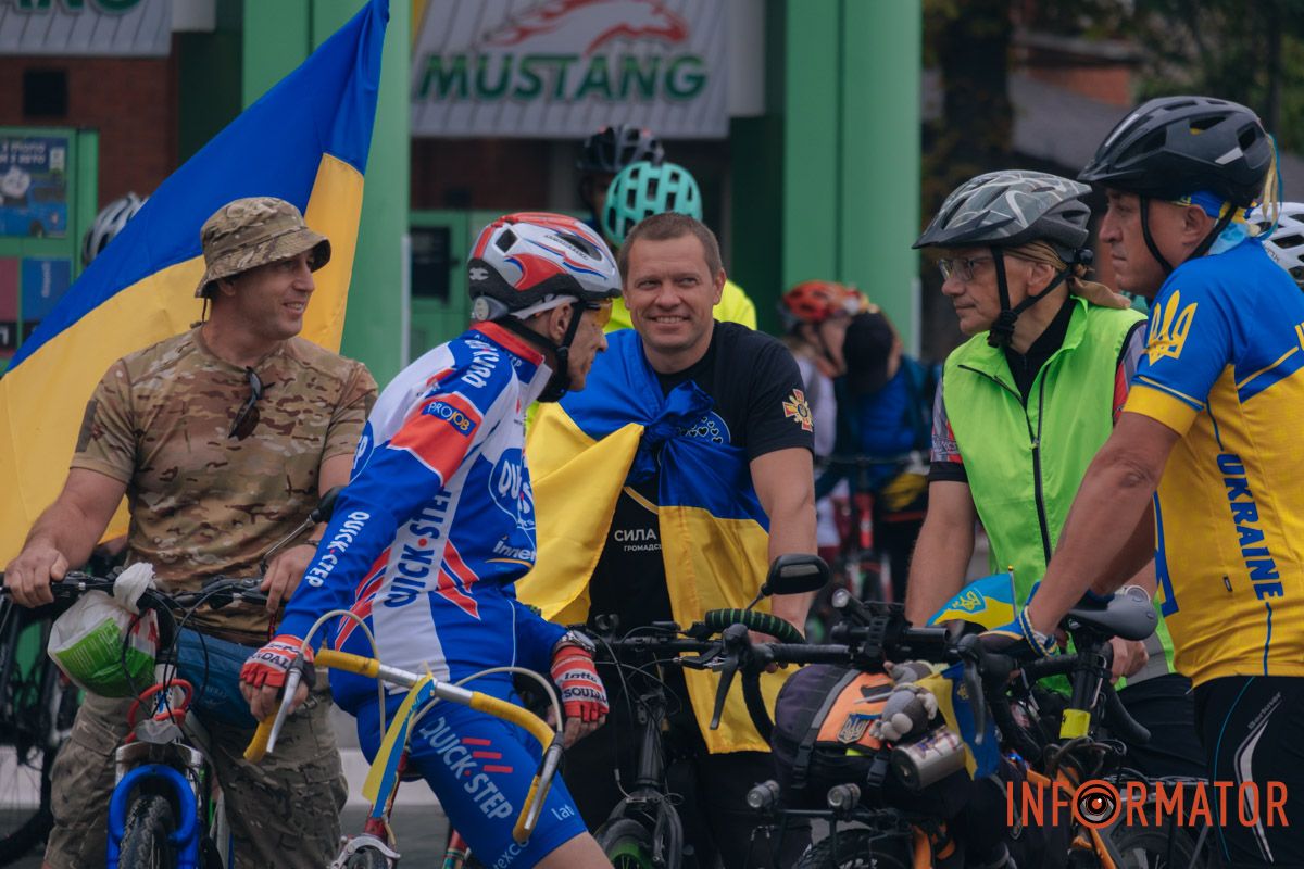 В честь Дня Независимости Украины: в Днепре состоялся патриотический вело- и автопробег 38
