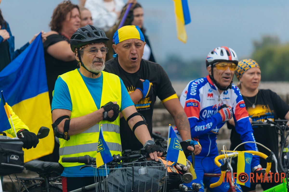 В честь Дня Независимости Украины: в Днепре состоялся патриотический вело- и автопробег 13