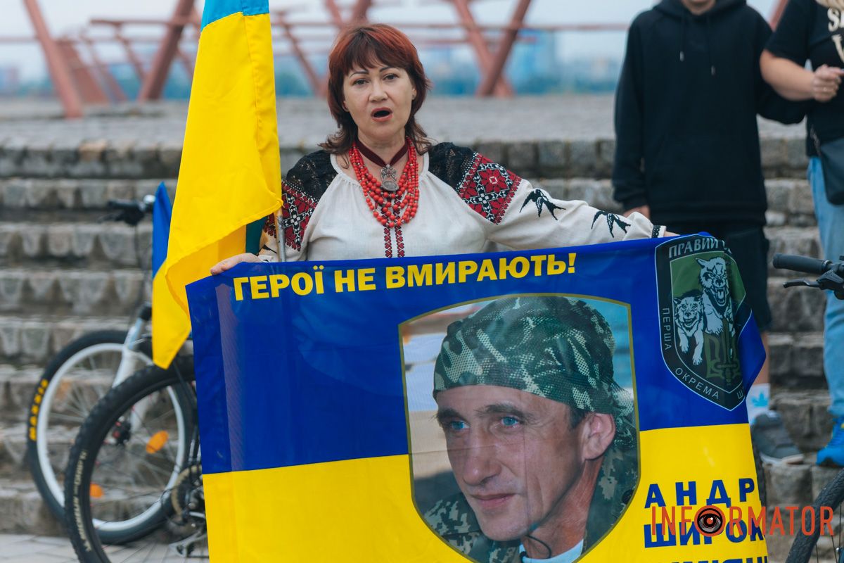 В честь Дня Независимости Украины: в Днепре состоялся патриотический вело- и автопробег 12