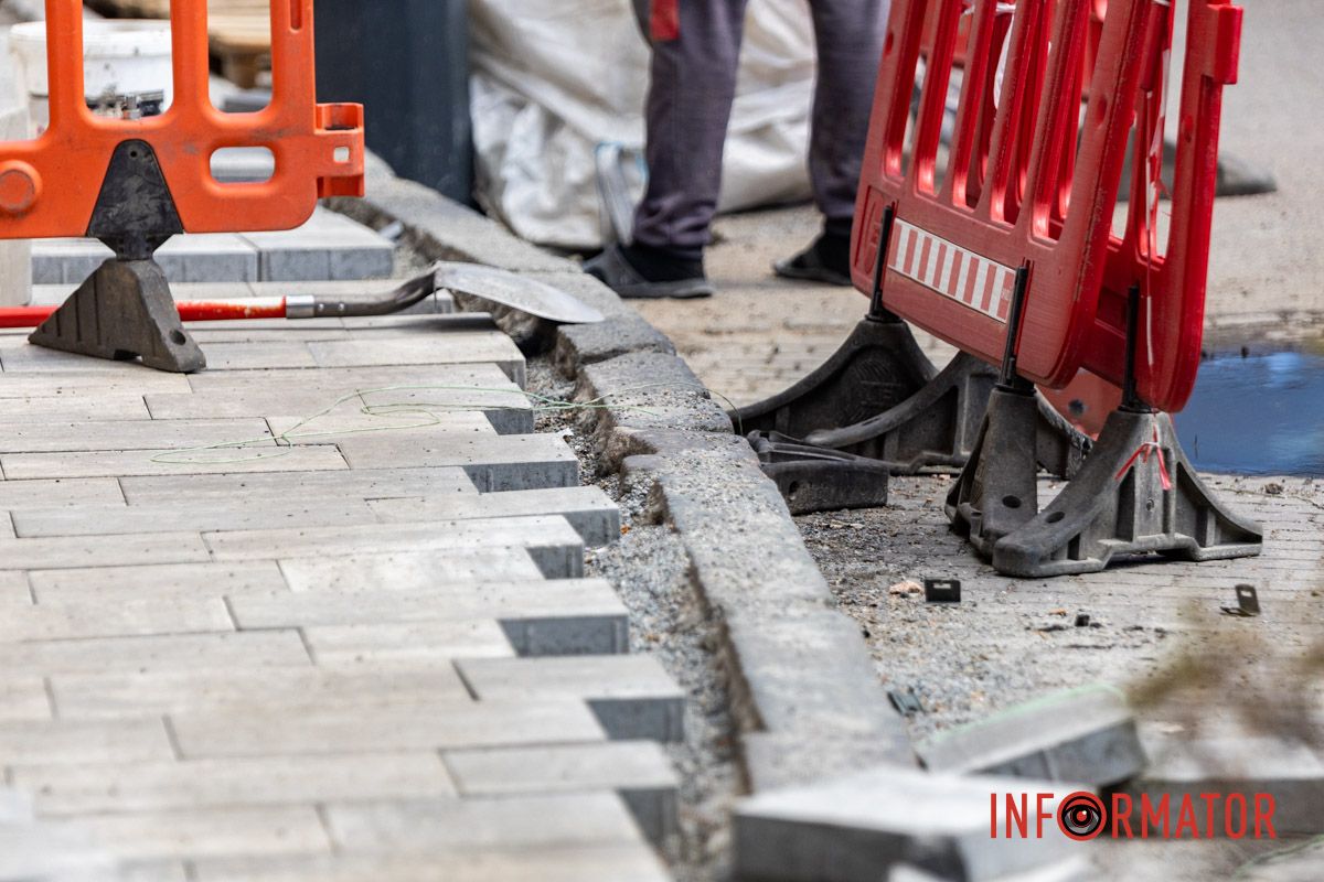 Раньше здесь была плитка «старый город» Раньше здесь была плитка «старый город»