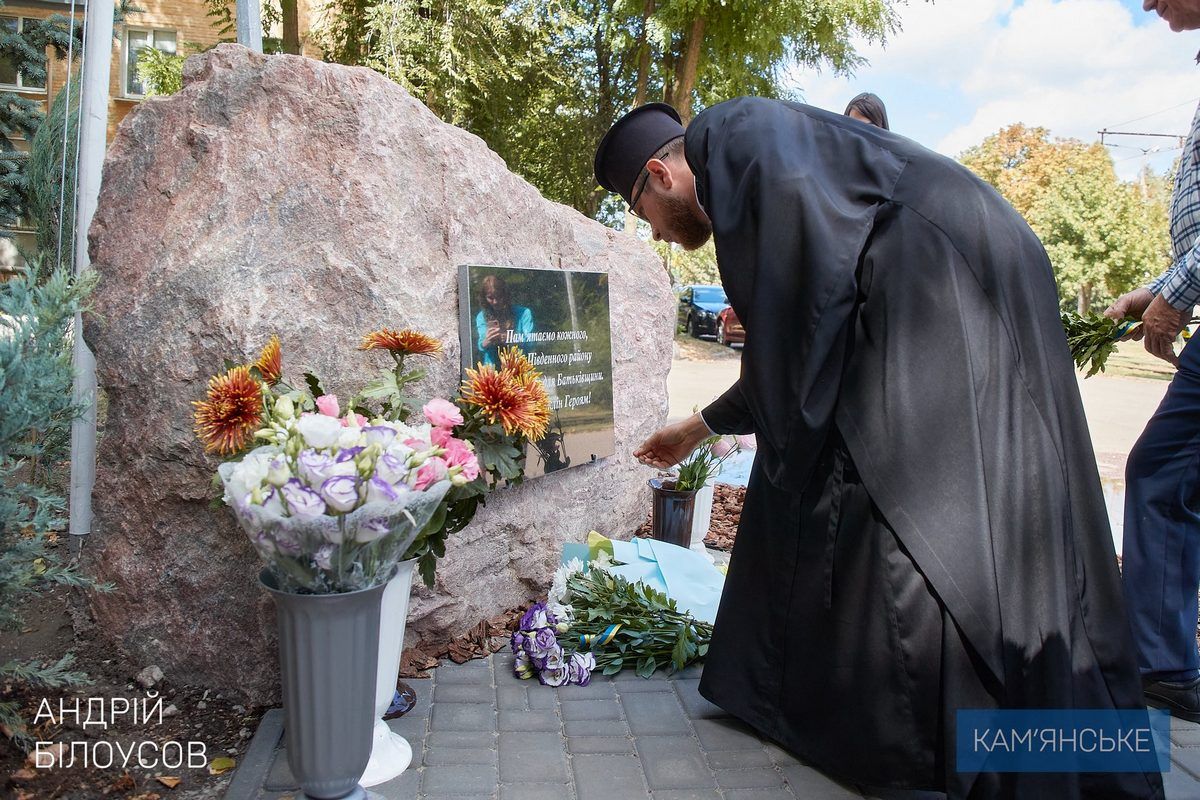 Они будут передавать память о подвиге воинов следующим поколениям Они будут передавать память о подвиге воинов следующим поколениям