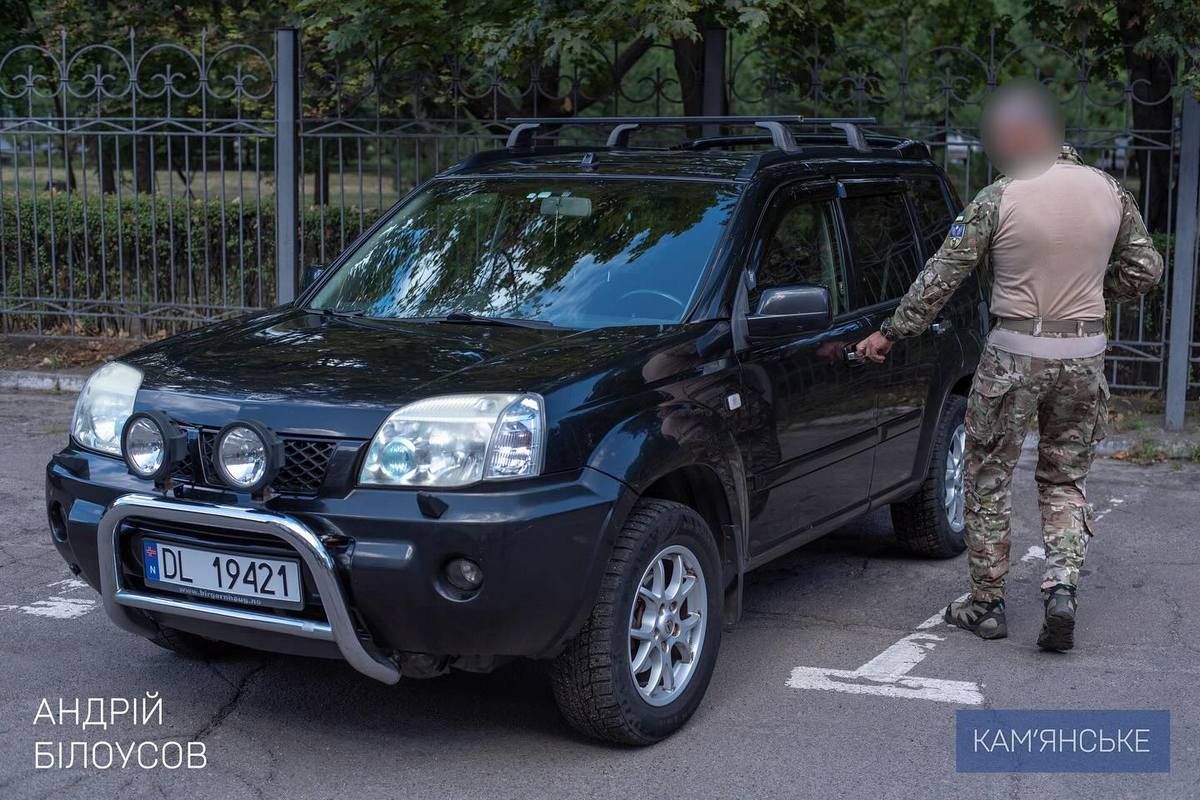 Nissan для військових з 33-ї окремої механізованої бригади У Кам’янському передали позашляховик на Покровський напрямок 1