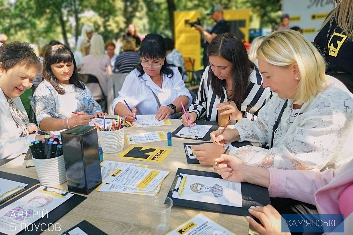 У Лівобережному парку Кам’янського У Кам’янському освітяни зібралися просто неба 2