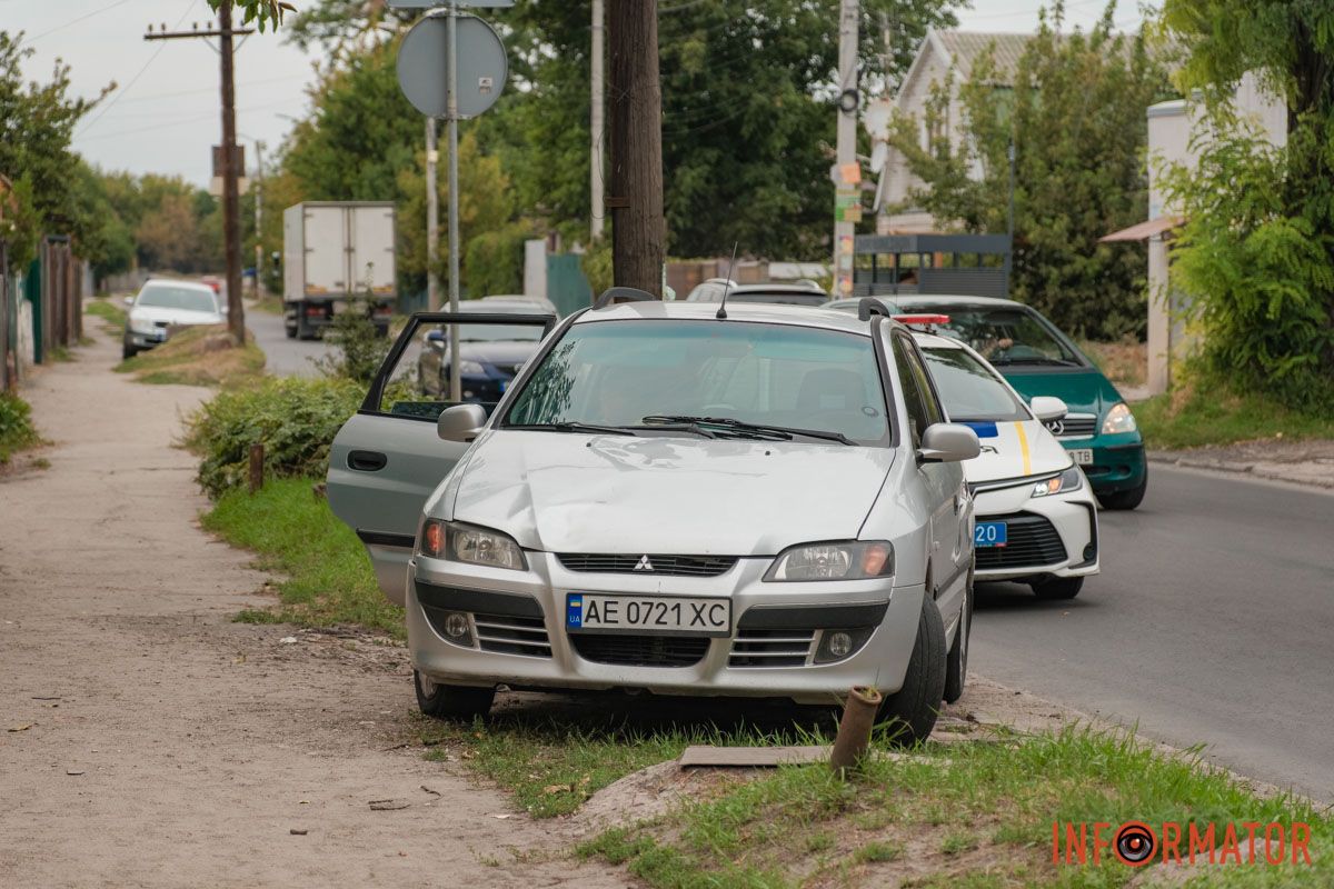 Об этом сообщает Информатор с места происшествия Об этом сообщает Информатор с места происшествия