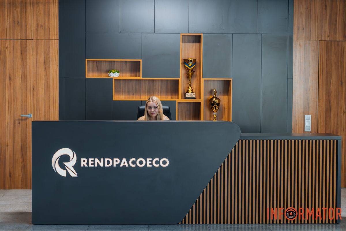 Серед клієнтів RendpacoEco: “АТБ”, “Сільпо”, VARUS, “Фора”, “Епіцентр”, EVA, Prostor, “Укрпошта” Від Дніпра до Європи: найбільший виробник екосумок та спанбонду з повним циклом RendpacoEco змінює екологію та запустив нову лінію виробництва 17