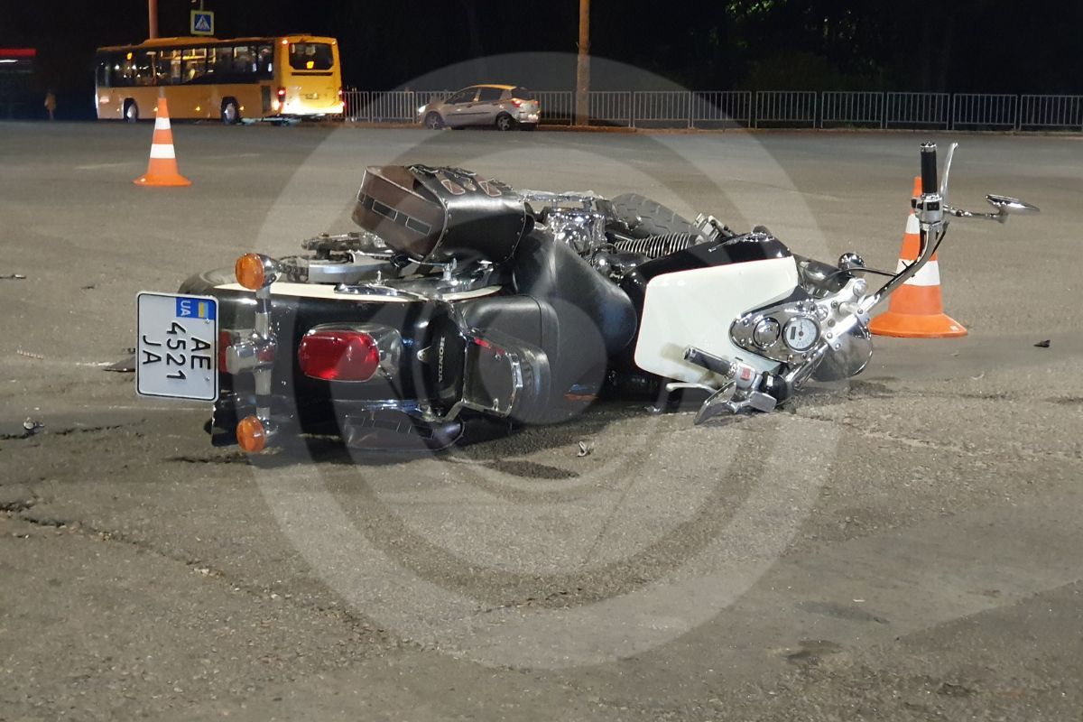 Попередньо, постраждав водій мотоцикла