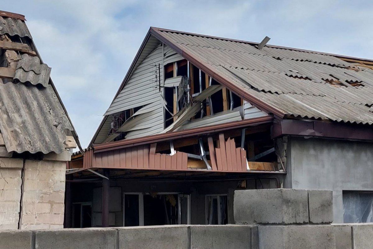 Нічні вибухи у Дніпрі: пошкоджені близько десятка приватних та багатоквартирних будинків 3