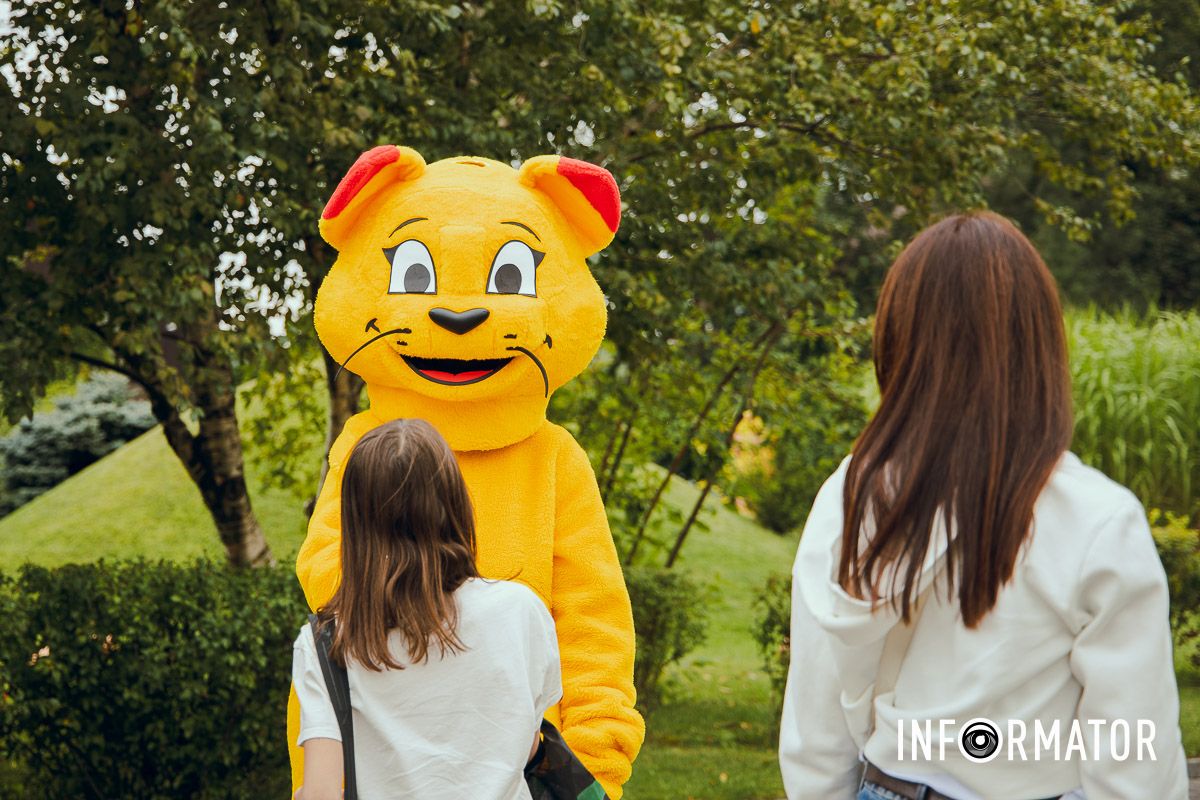 Фотозоны, вкусности и много развлечений для четырехлапых: в Днепре проходит фестиваль для собак 57