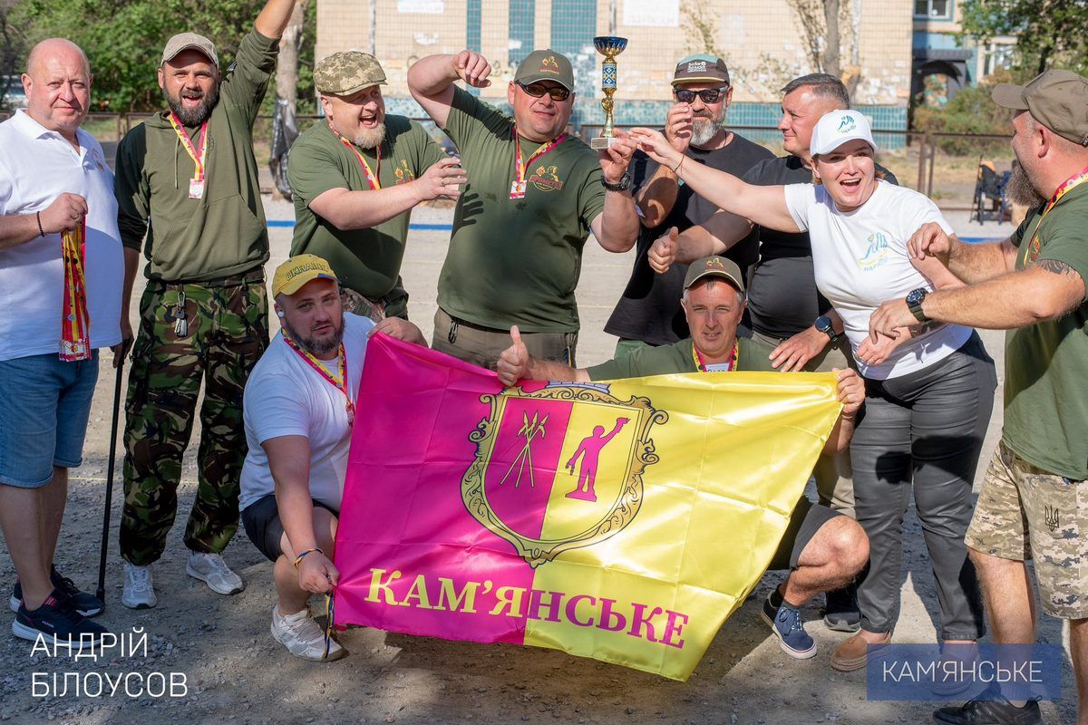 У Кам'янському відкрили сучасний майданчик для гри у петанк та провели змагання ветеранів 5