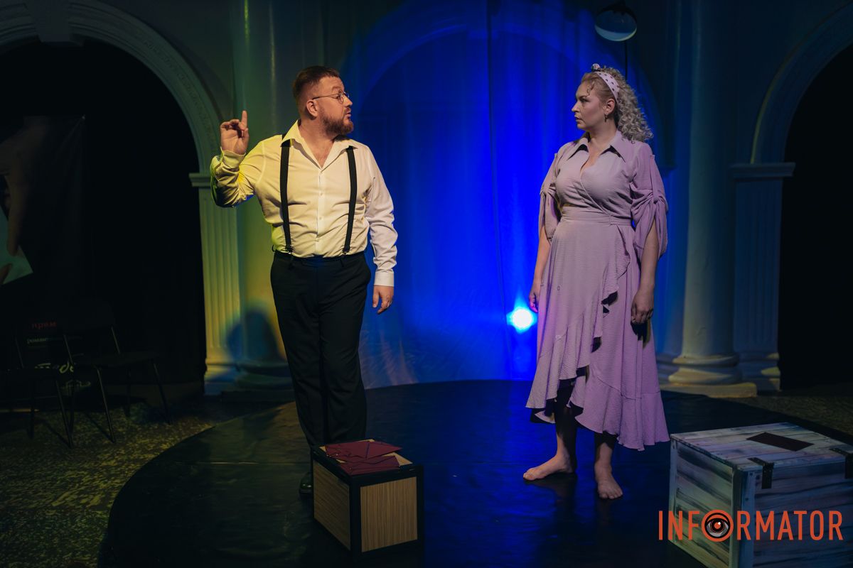 Камерная история о переписке двух людей, продолжающаяся всю жизнь театр 15