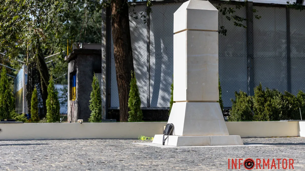 У Дніпрі поблизу історичного музею встановлюють пам’ятник: кому він присвячений