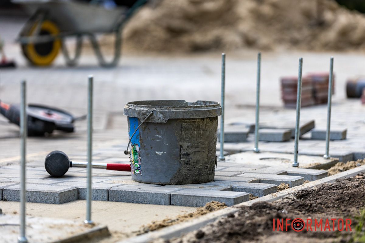 В Днепре близ исторического музея устанавливают памятник: кому он посвящен 5