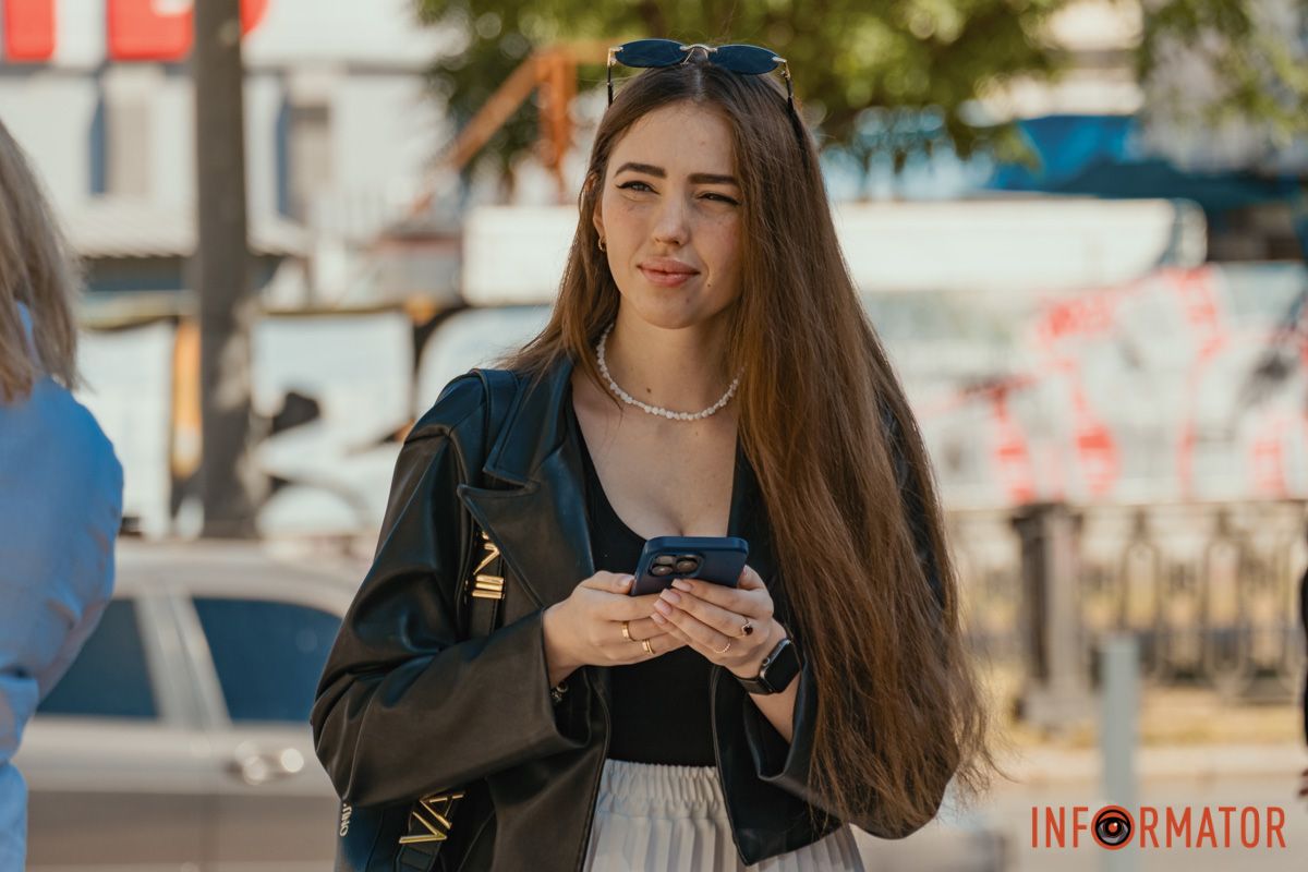 Улыбки, объятия и игры: как жители Днепра проводят День города – истории в фото 11