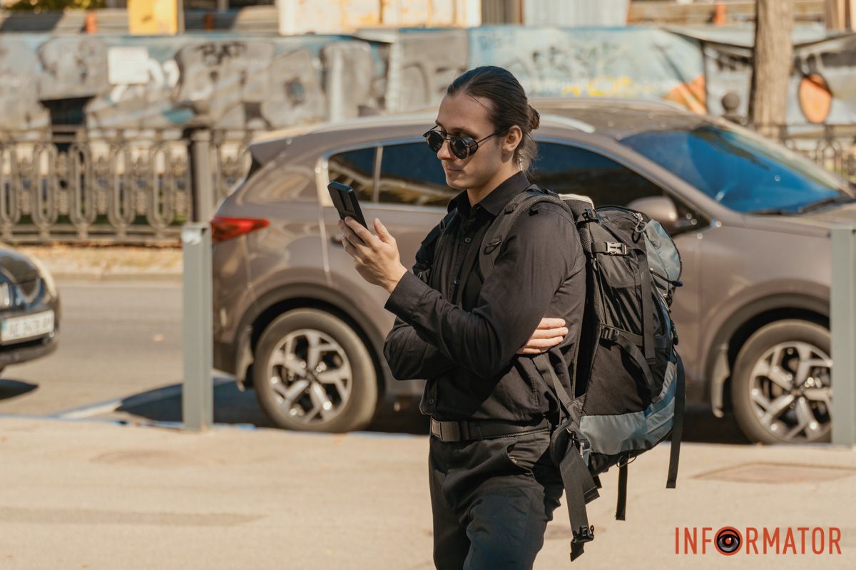 Улыбки, объятия и игры: как жители Днепра проводят День города – истории в фото 7