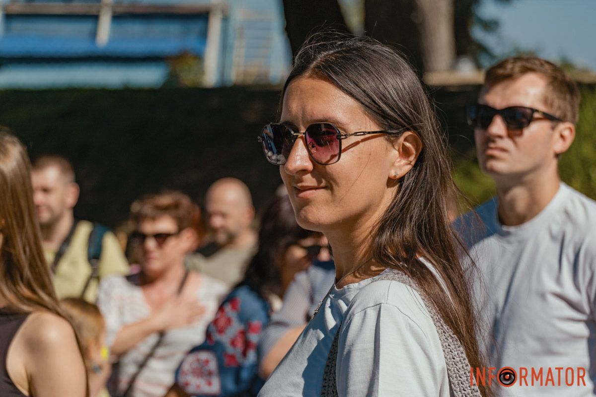 Улыбки, объятия и игры: как жители Днепра проводят День города – истории в фото 9