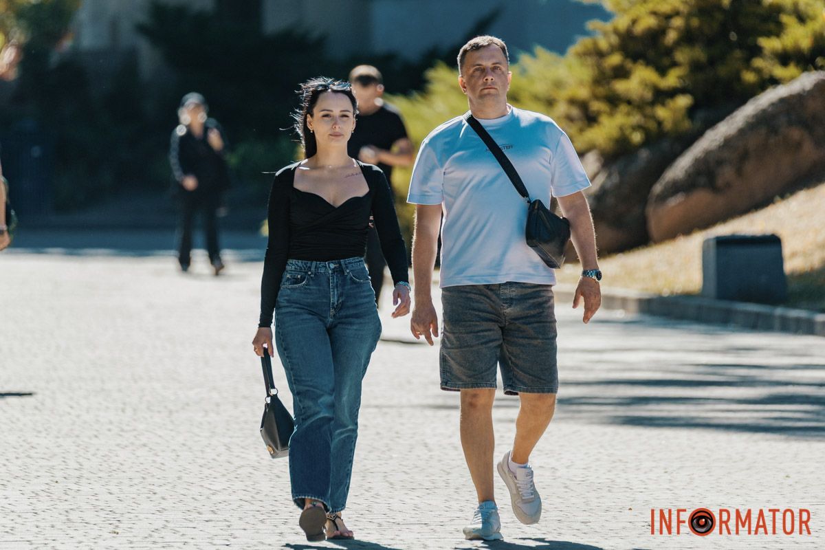 Улыбки, объятия и игры: как жители Днепра проводят День города – истории в фото 46