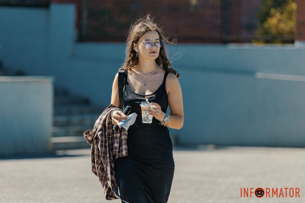 Улыбки, объятия и игры: как жители Днепра проводят День города – истории в фото 18