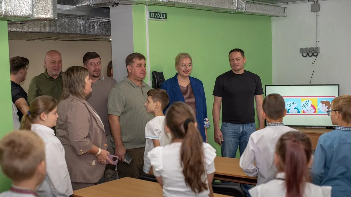 За кошти держбюджету: у Кам’янському відкрили нове укриття у гімназії