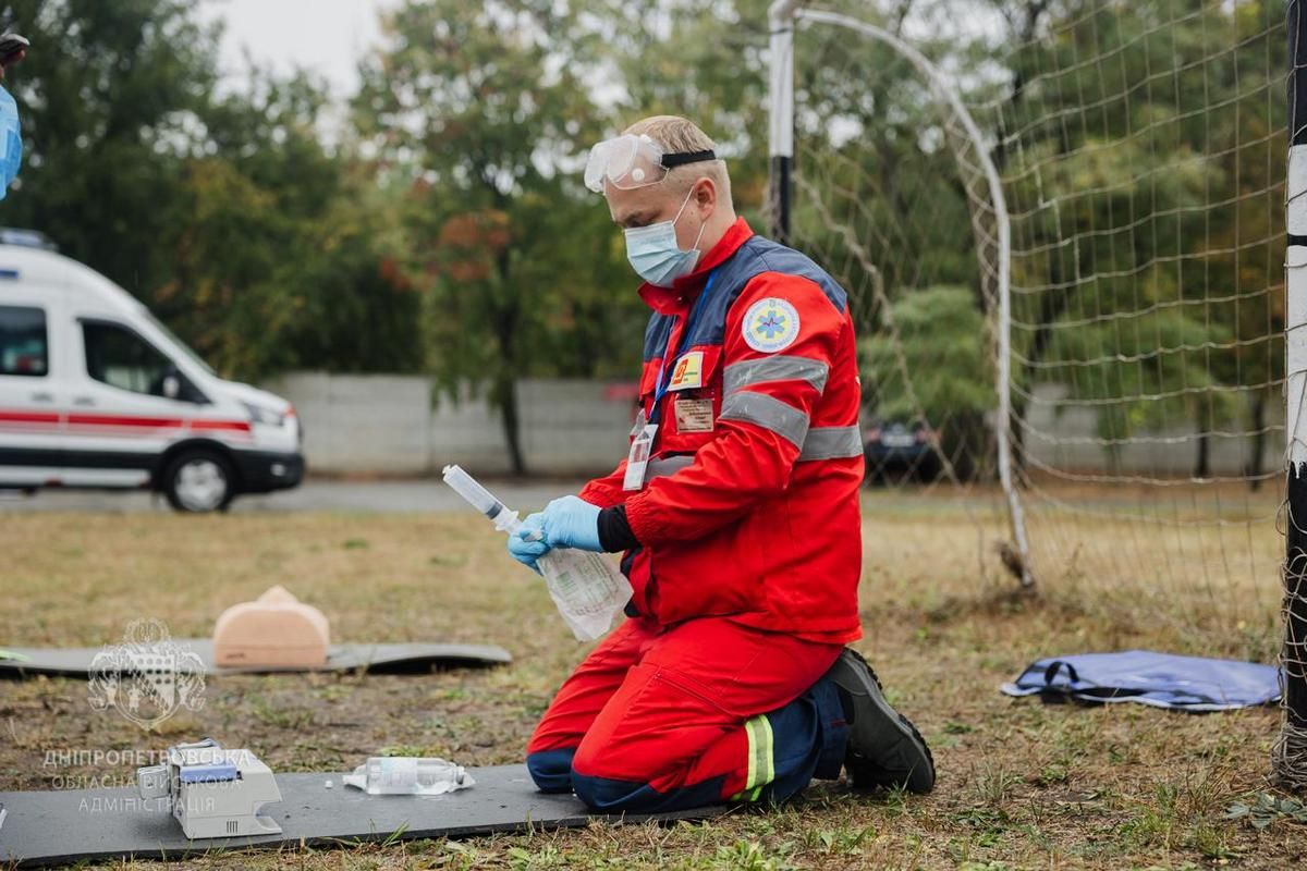 На Дніпропетровщині відбувся обласний Чемпіонат бригад екстреної медичної допомоги 13